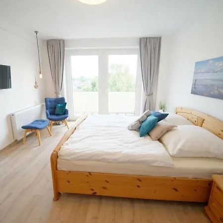 With 1 Bedroom *